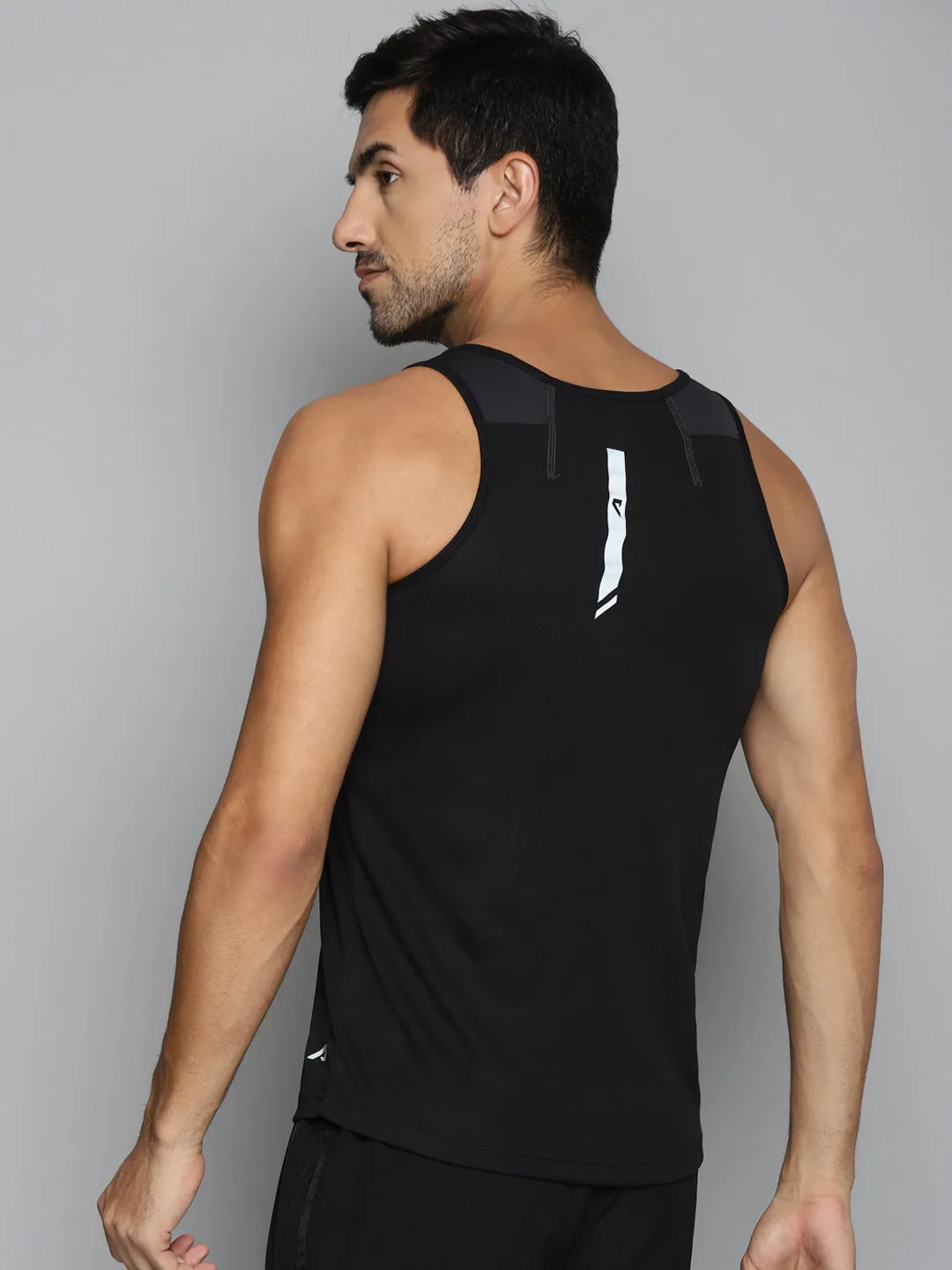 ALCIS Men Black Slim Fit Running T-shirt