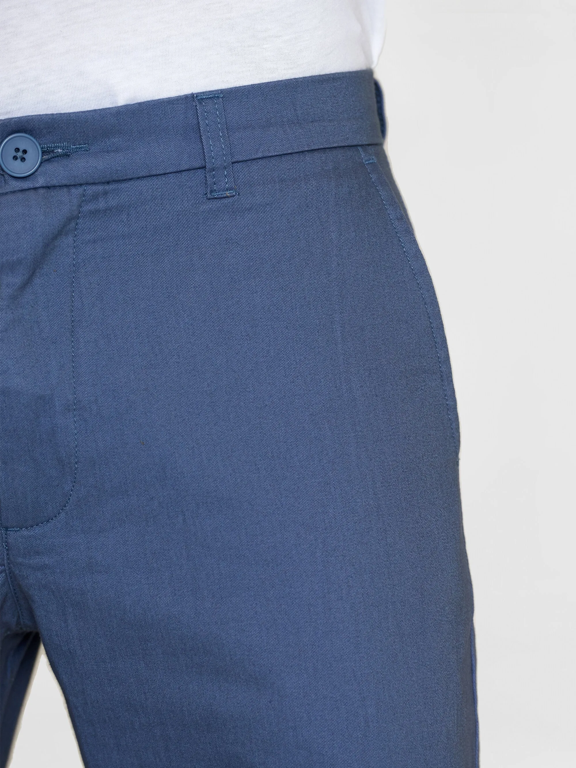 CHUCK regular twill chino pants - Vintage Indigo