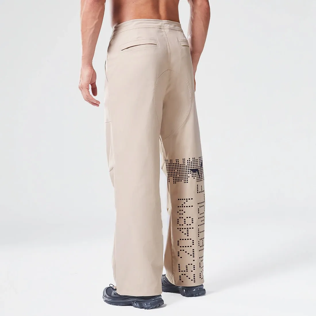 Here’s an optimized title for the e-commerce product Code Para Pants - Cobblestone:

**Premium Cobblestone Code Para Pants for Ultimate Comfort and Style**

Feel free to adjust further based on specific selling points or target audience!