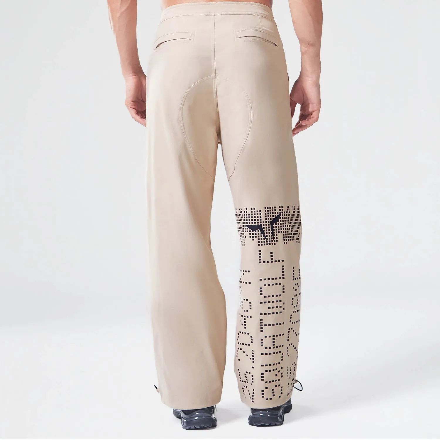 Here’s an optimized title for the e-commerce product Code Para Pants - Cobblestone:

**Premium Cobblestone Code Para Pants for Ultimate Comfort and Style**

Feel free to adjust further based on specific selling points or target audience!