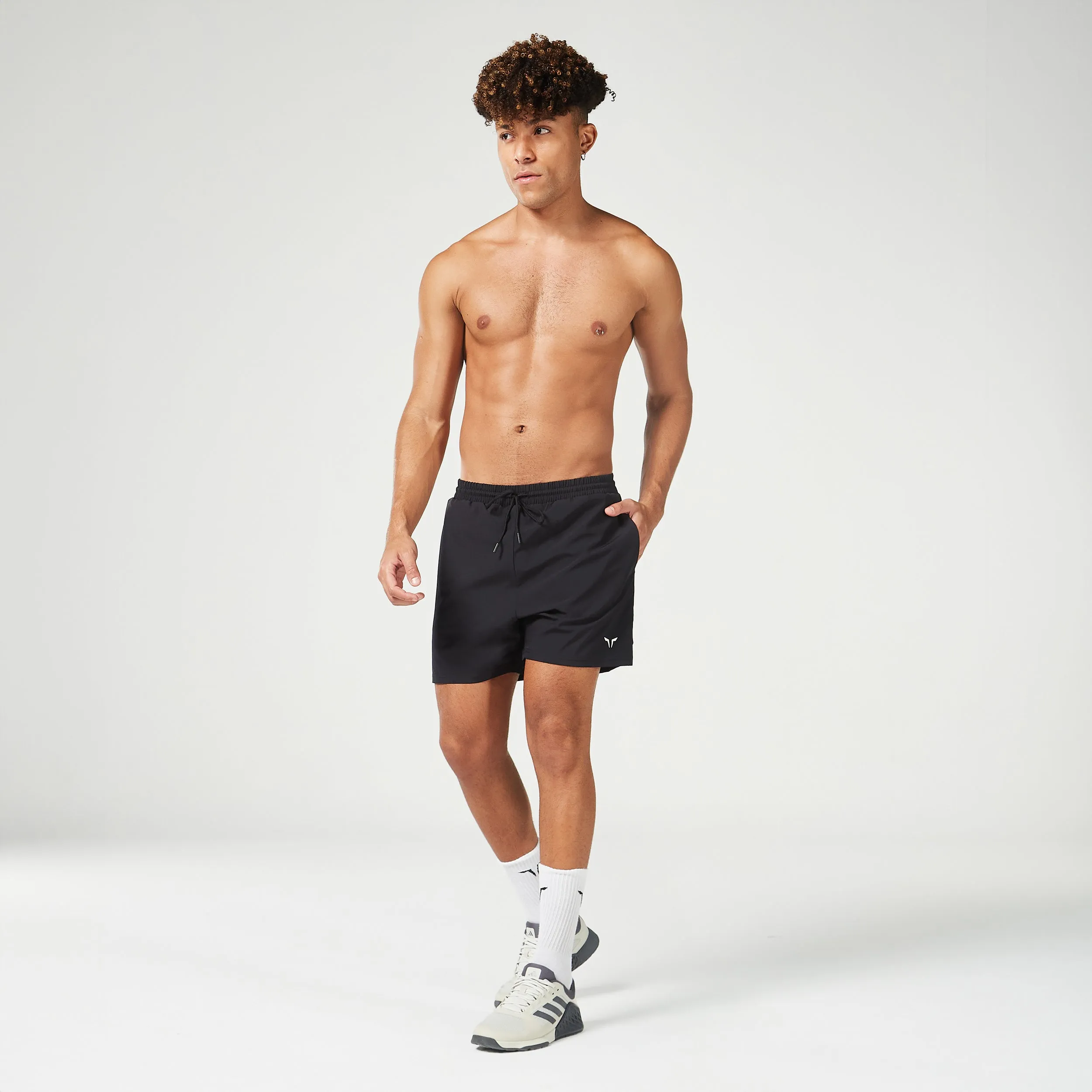 Essential 5" Shorts 2.0 - Black