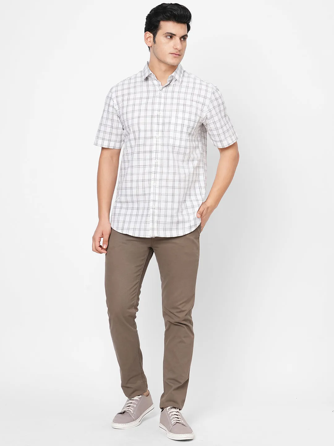 Men's White Cotton Regular Fit Checked Shirt